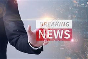 重庆3岁男童乘车坐前排险丢命 儿童